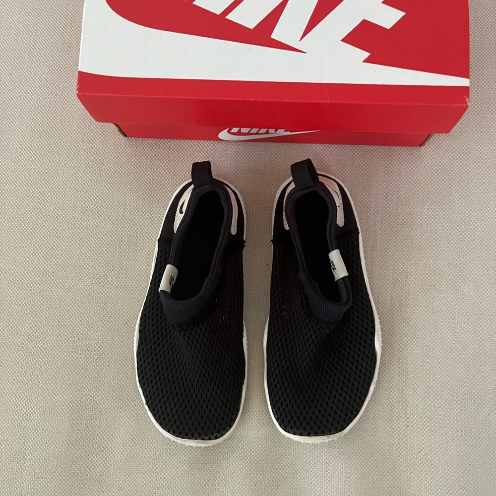 Nike Kids Black Aqua Socks